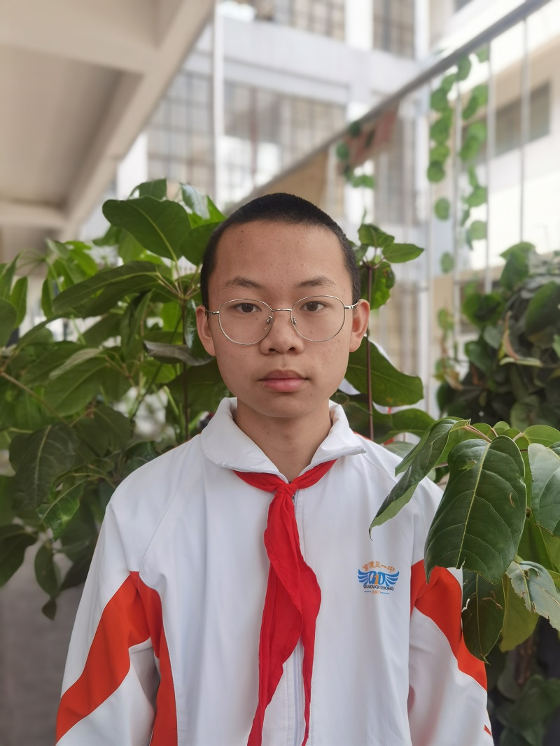周育恒  优秀班干部.jpg