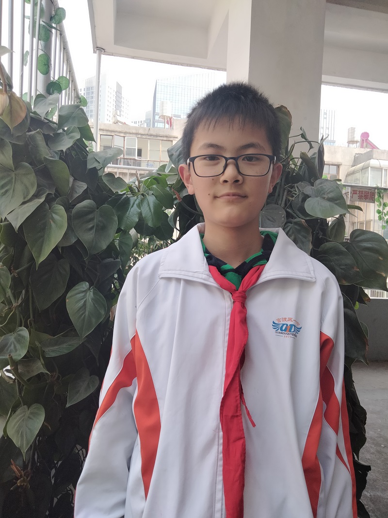 吴昊凌  数学单科状元.jpg