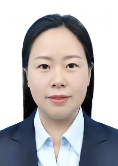 3李廷廷 德育主任 高级教师.jpg
